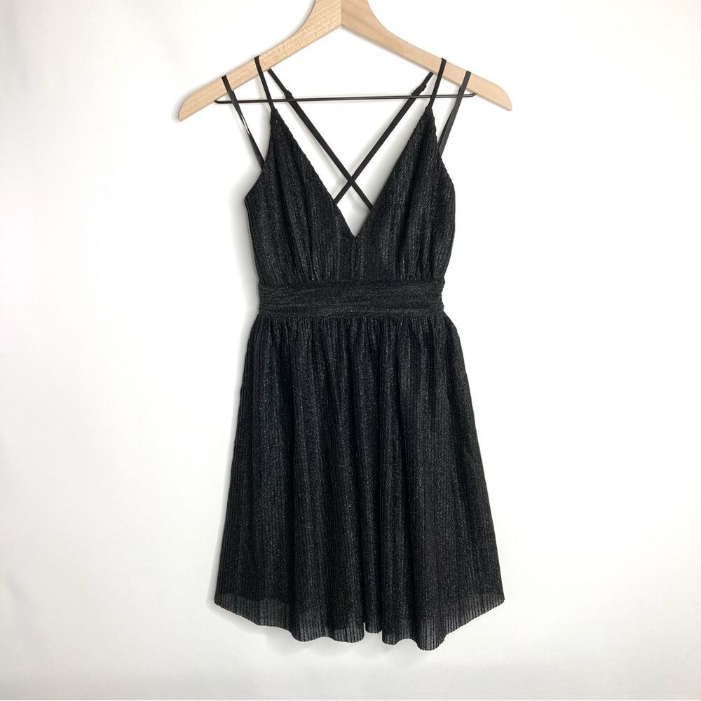 Trixxi Black and Silver Metallic Pleated Mini Dress Size Small NWOT Deep V Neck